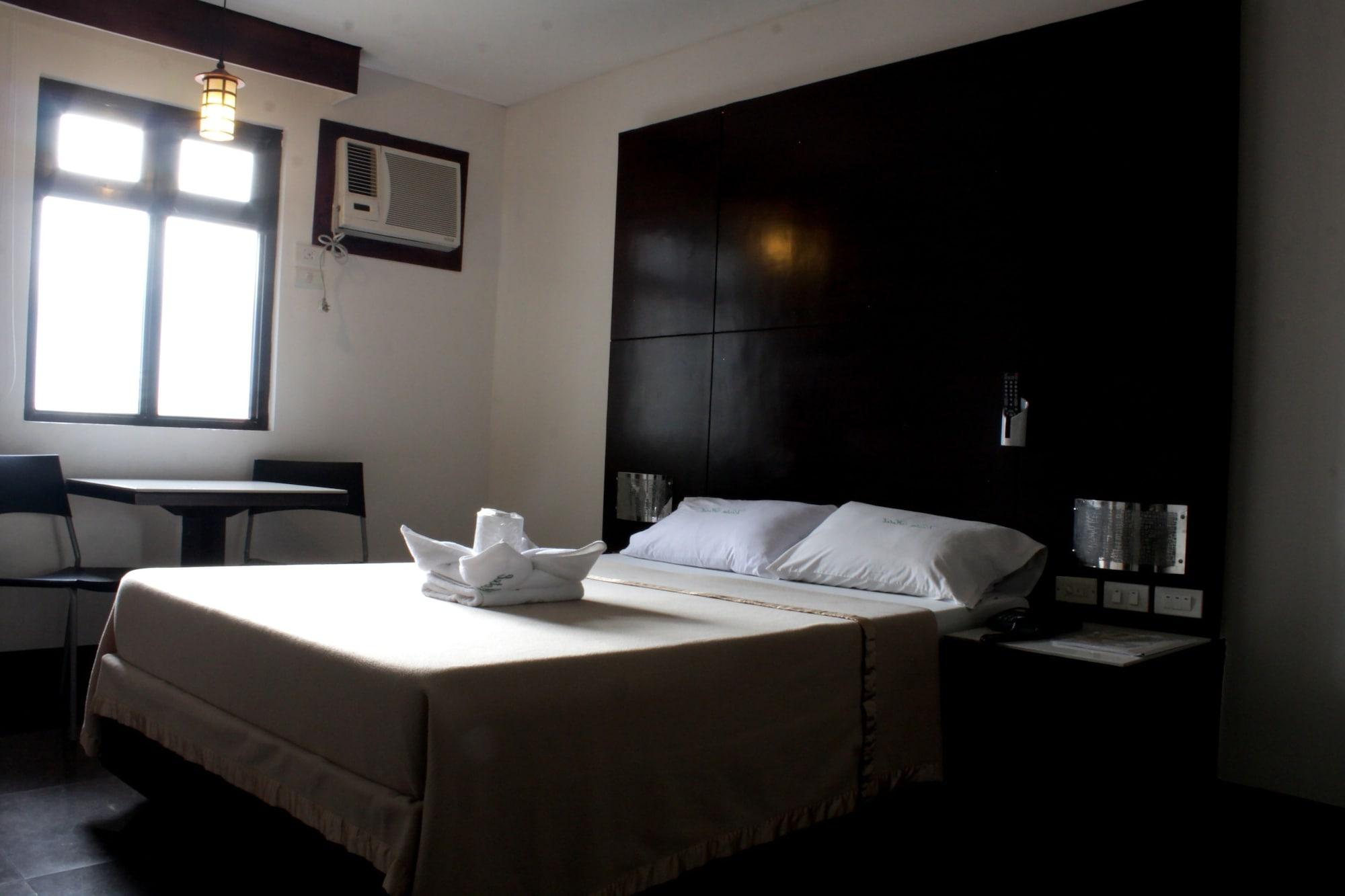 Vista Hotel Cubao Quezon City Ngoại thất bức ảnh