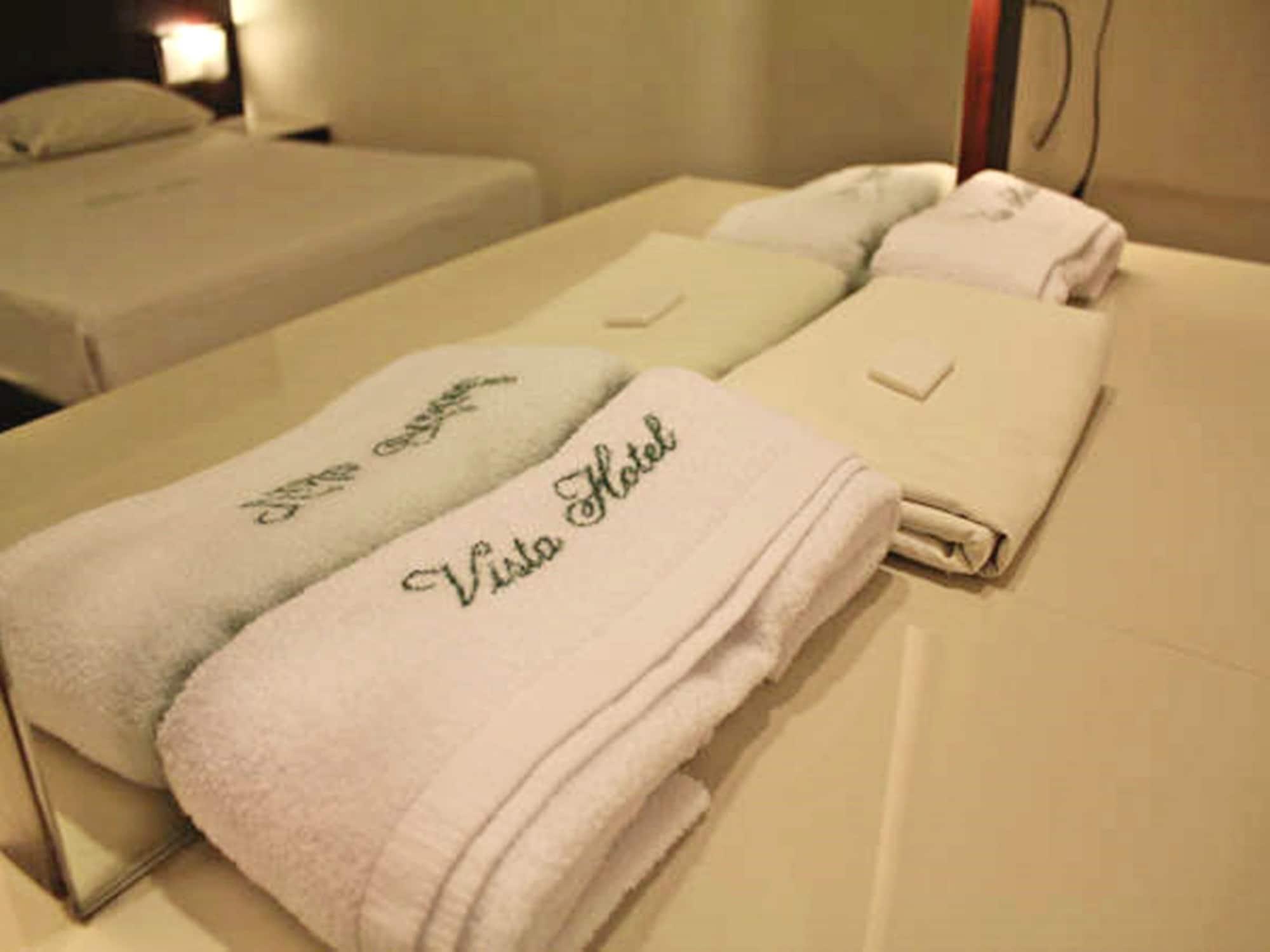 Vista Hotel Cubao Quezon City Ngoại thất bức ảnh