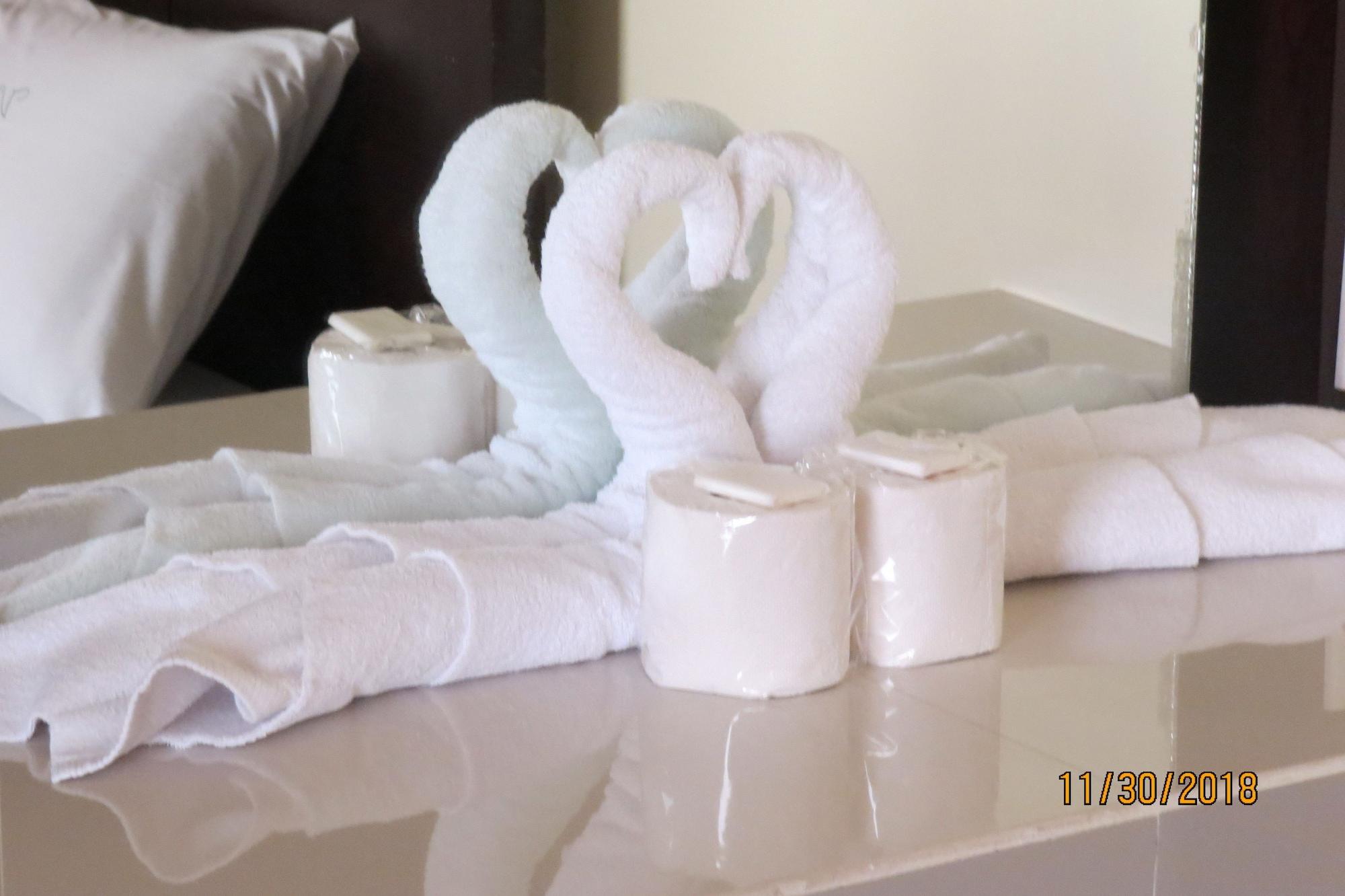 Vista Hotel Cubao Quezon City Ngoại thất bức ảnh