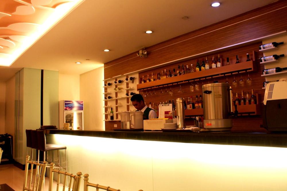 Vista Hotel Cubao Quezon City Ngoại thất bức ảnh