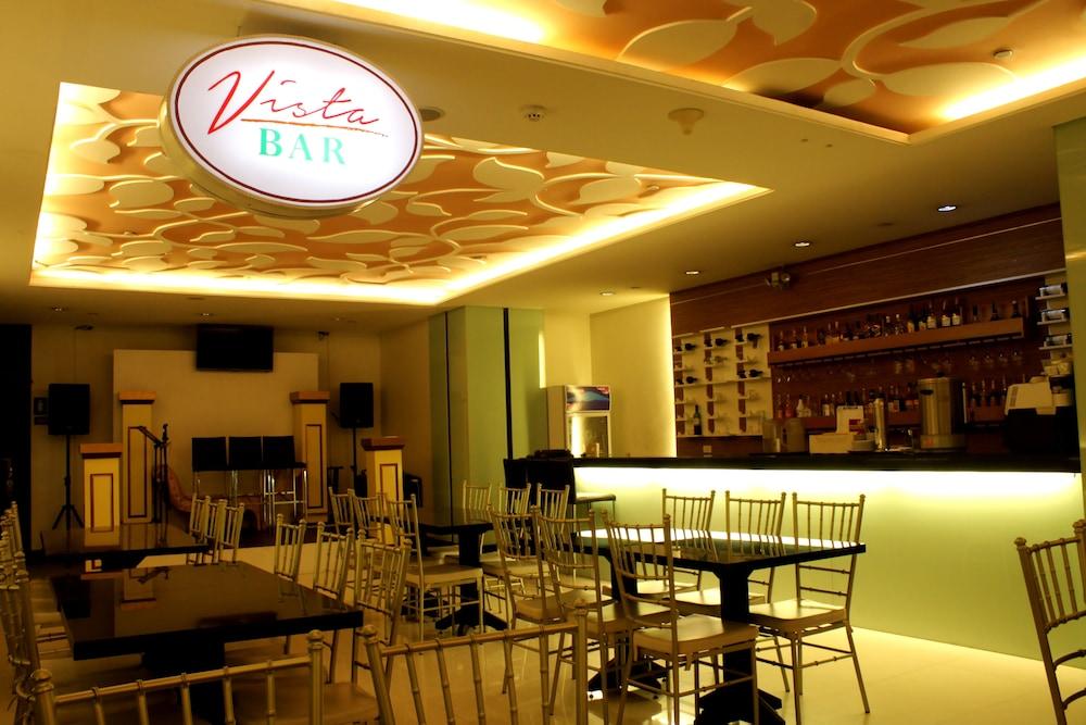 Vista Hotel Cubao Manila Ngoại thất bức ảnh