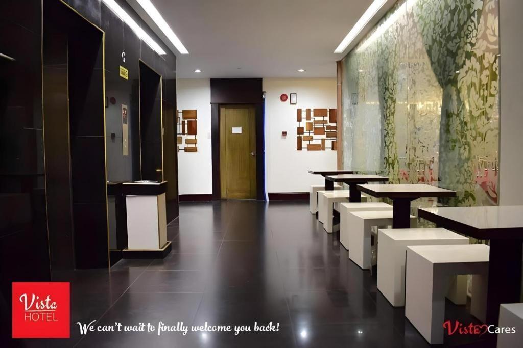 Vista Hotel Cubao Quezon City Ngoại thất bức ảnh