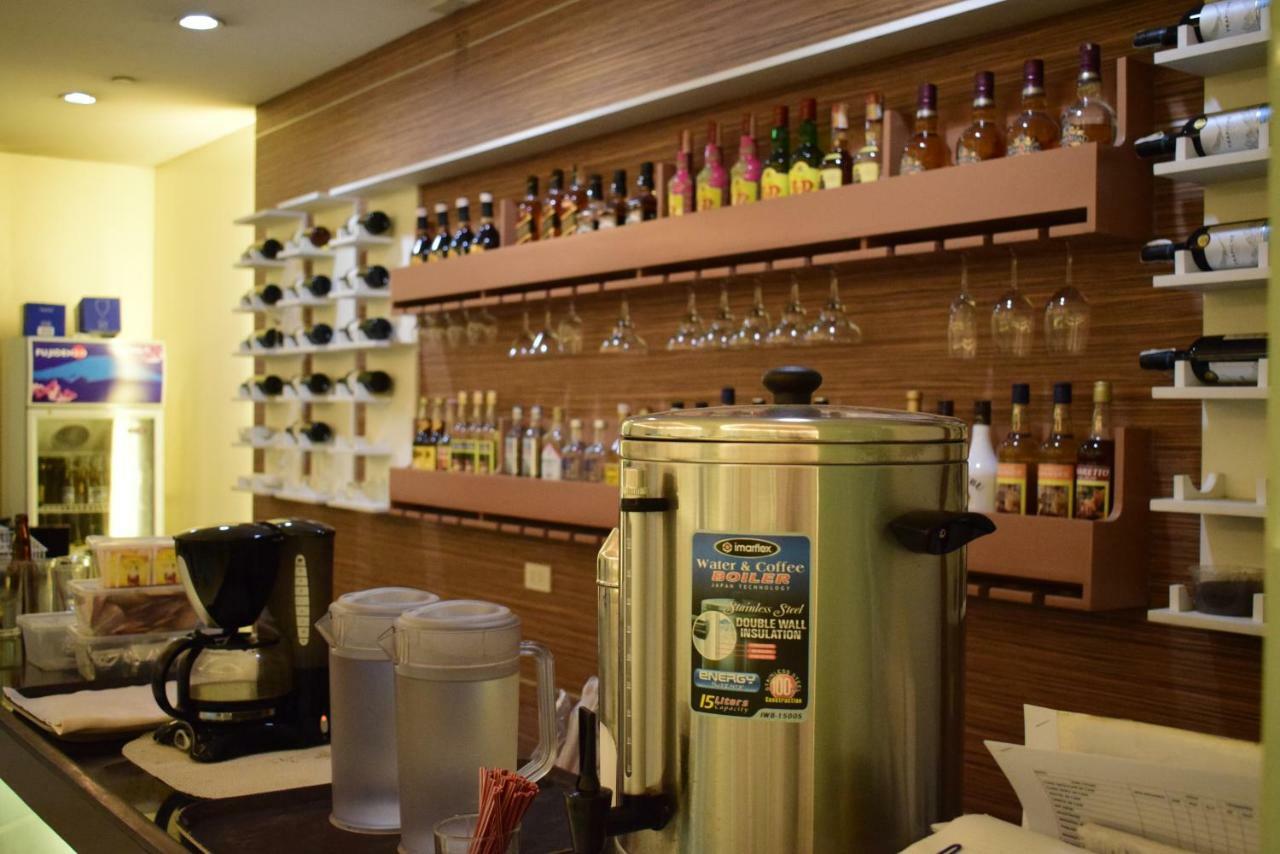 Vista Hotel Cubao Quezon City Ngoại thất bức ảnh